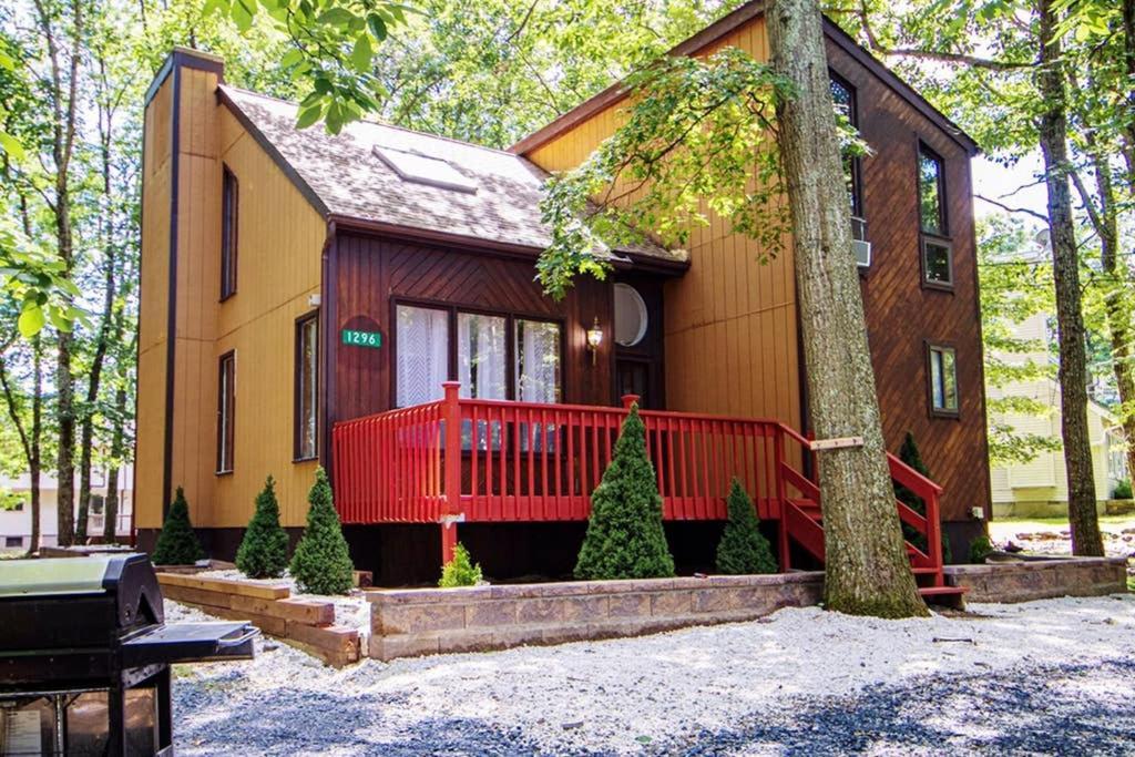 Entire 3 Bedroom Adventure Chalet, Near The Best Of The Poconos East Stroudsburg Exterior foto