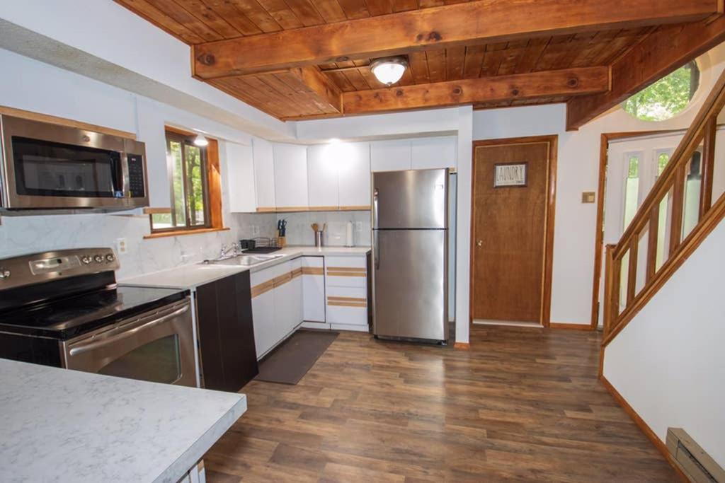 Entire 3 Bedroom Adventure Chalet, Near The Best Of The Poconos East Stroudsburg Exterior foto